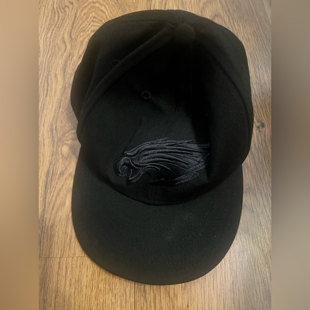 Eagles NFL Black Baseball Cap with Embroidered Eagle Logo